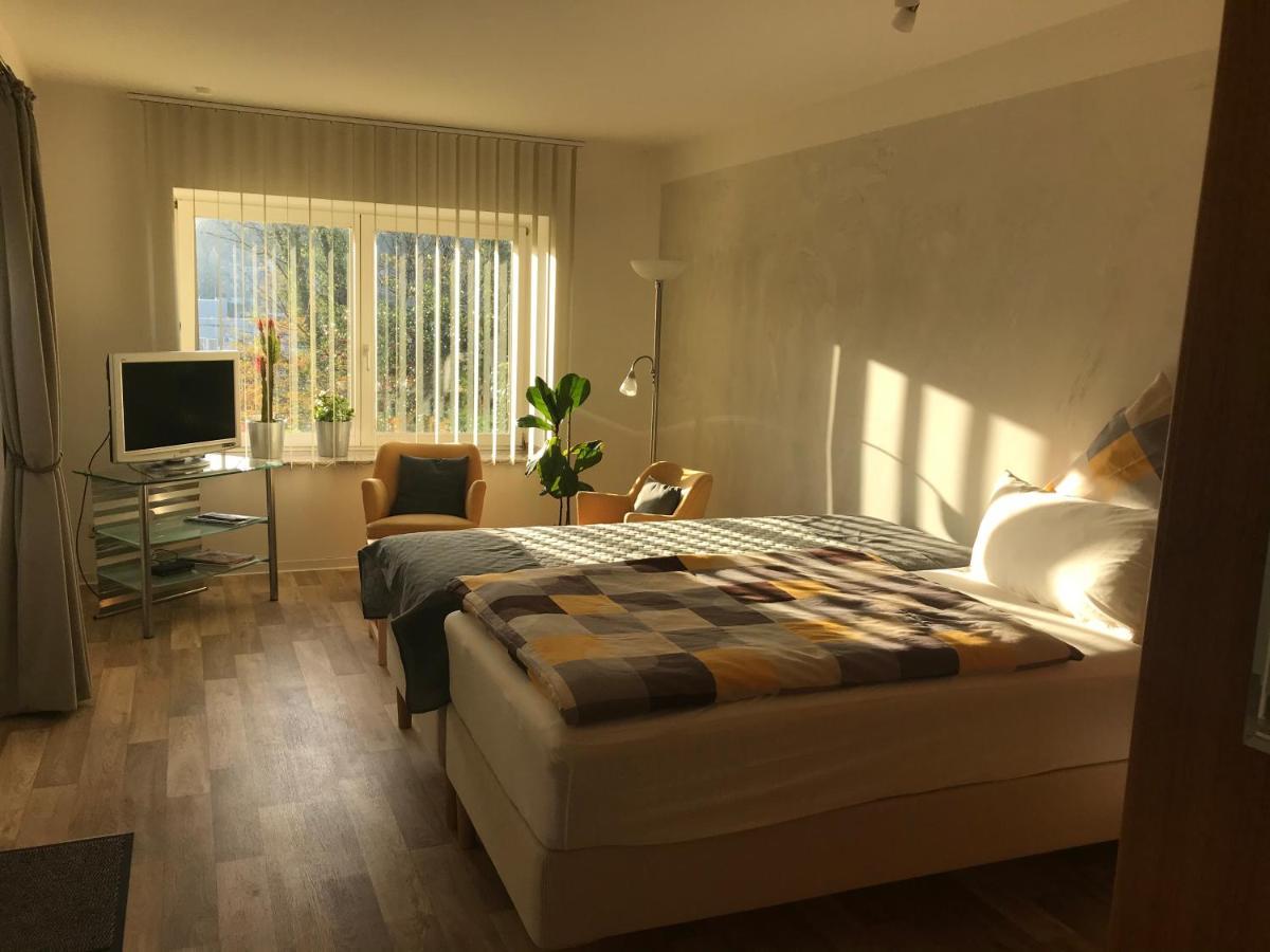 Апартаменты Haus Bergstrasse Штольберг Экстерьер фото